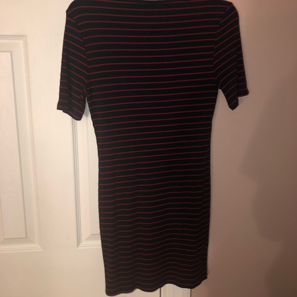 Navy blue and red body con dress - Picture 2 of 3